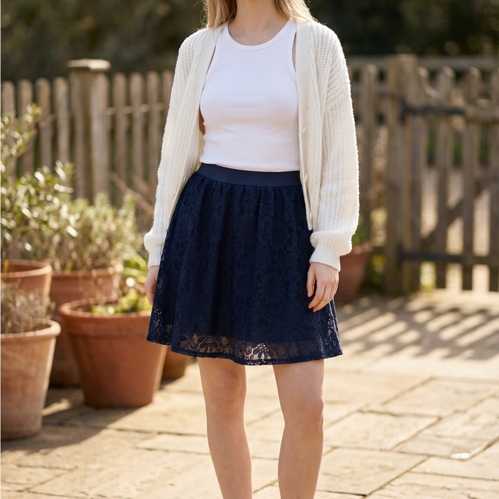 LC Lauren Conrad Navy Lace Skater Skirt Size Small NWT!!